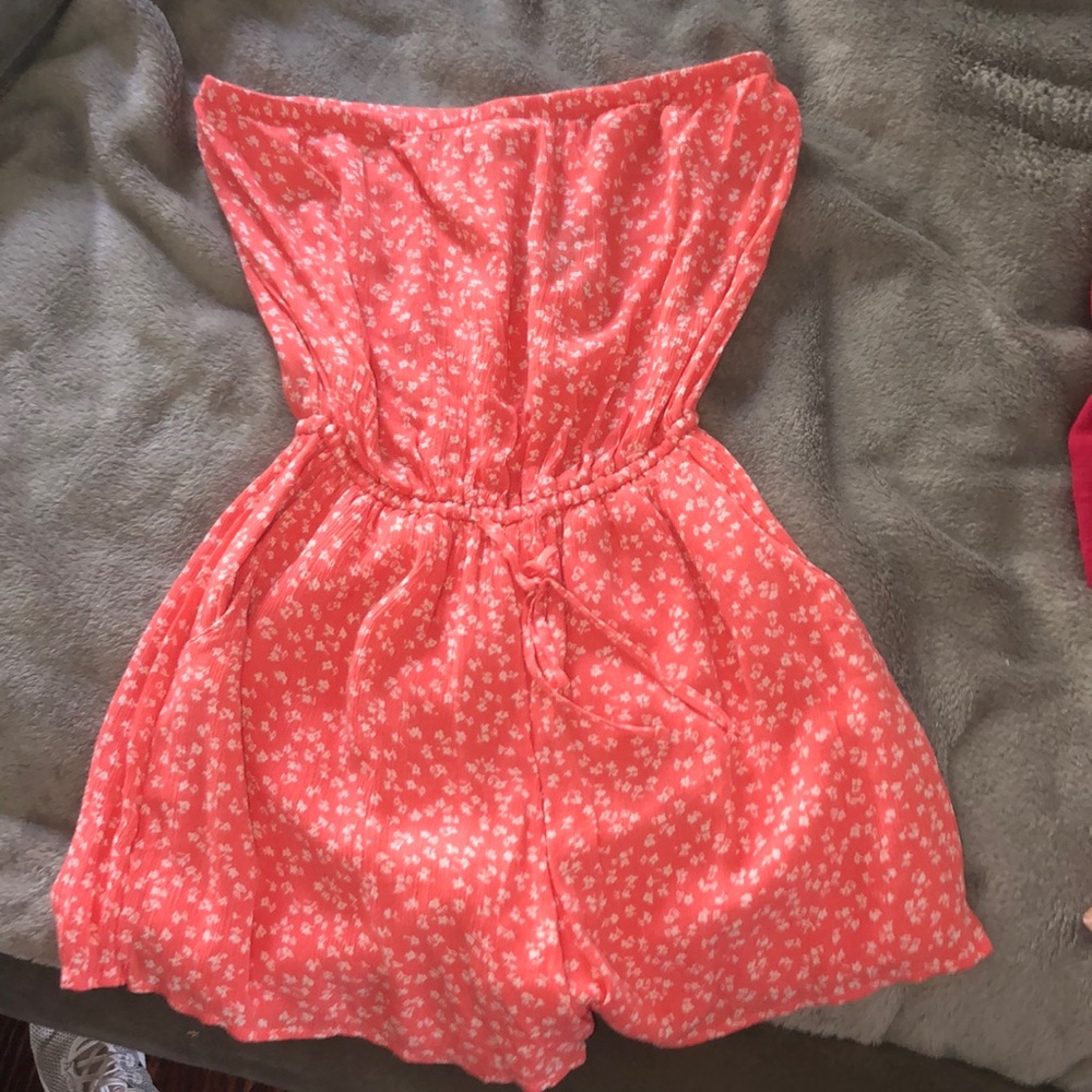 Hollister romper